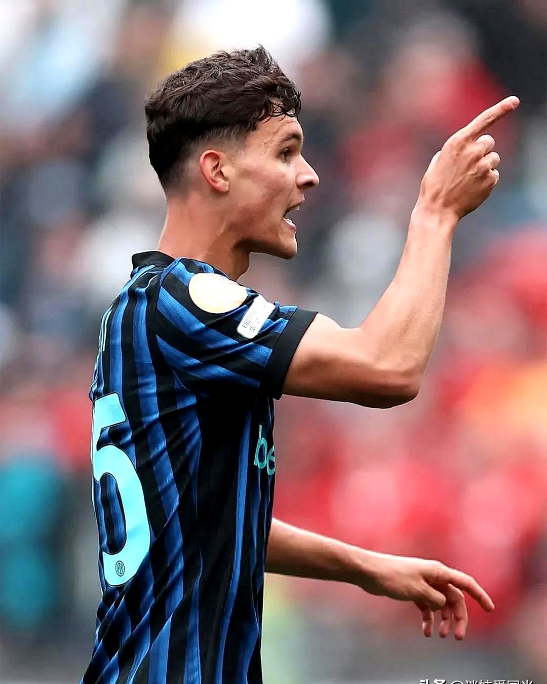 包含转折点国际米兰篮板制胜，德国杯今晚攻防权衡，态度坚定，球队文化再被提及的词条